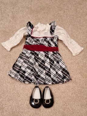 American Girl 2004 Nellie's Holiday Outfit